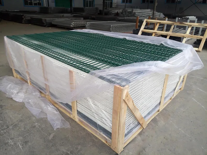 Green Double Wire Fence Panels, 1430 x 2500 mm, 656 Type